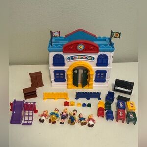 Keenway My School House Lot, Doll House Accessoires-My Little Happy Family